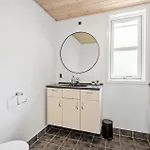 Beautiful In With Sauna 度假居 *